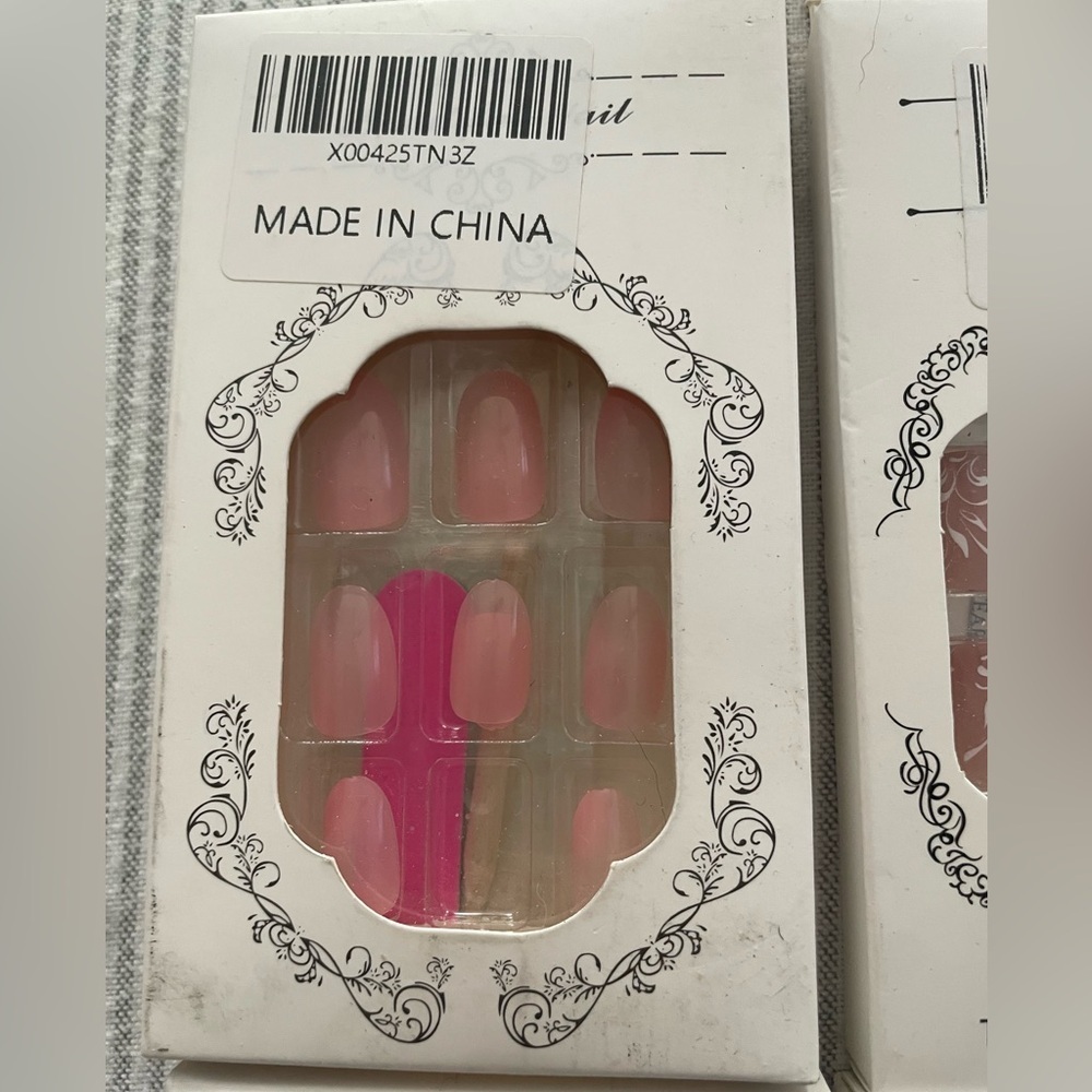 Lot of Assorted False Fake Press On Nails Sets New 7 Sets - Picture 4 of 7
